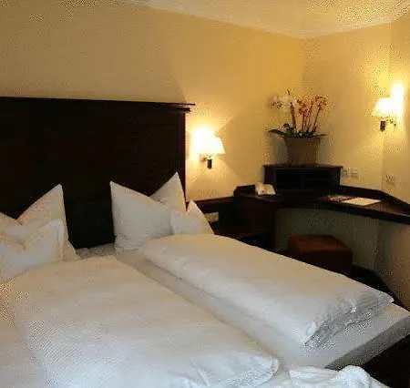 Hotel Zur Post 3*